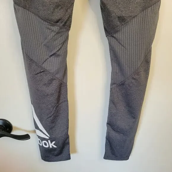 Reebok Cut Out Yoga Leggings Small - Picture 6 of 7